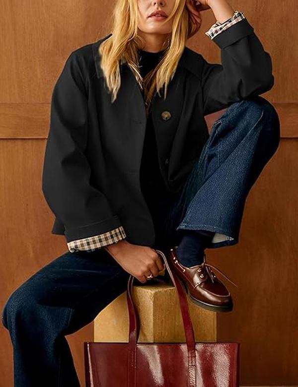 Chic Cropped Button Jacket