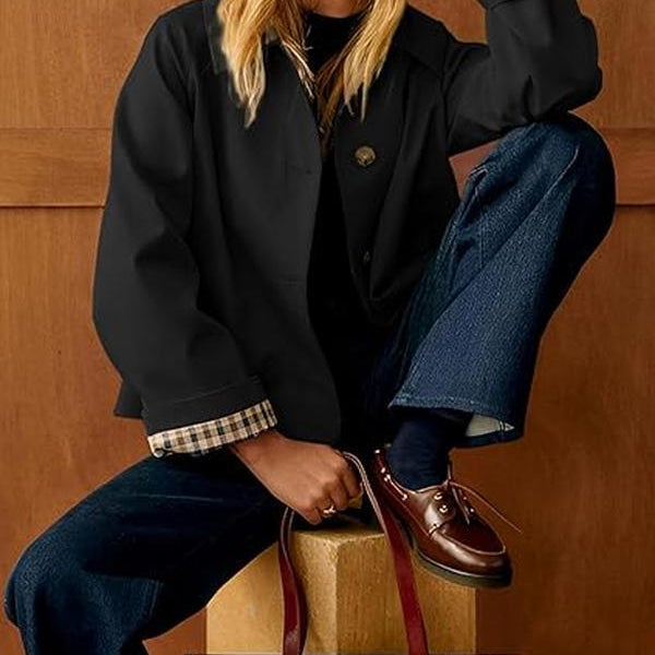 Chic Cropped Button Jacket